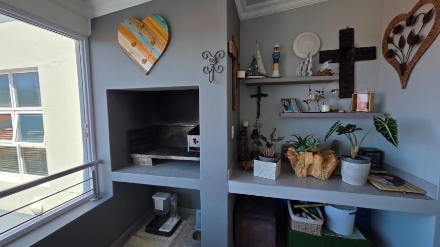 3 Bedroom Property for Sale in Island View Western Cape